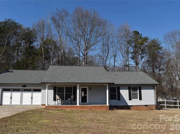 227 River Hill Rd, Statesville, NC 28625