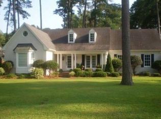 302 Pinewood Rd, Greenville, NC 27858