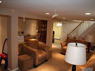 2nd image of 70 Woodbine Dr N