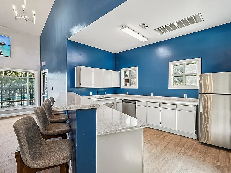 40-web-or-mls-SW 27th St-1212-908