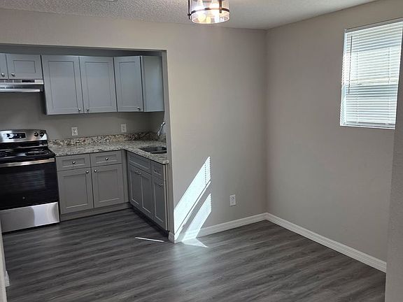 2nd image of 103 Bowlan St N