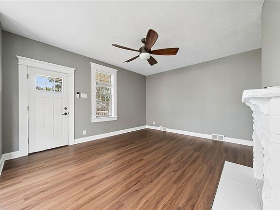 4th image of 425 Burton Ave