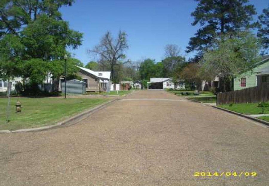 2nd image of 1029 Azalea St