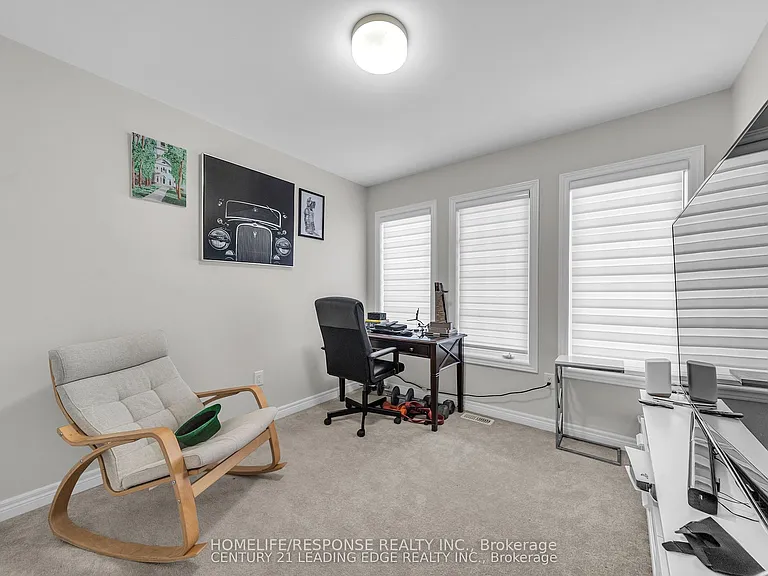 5 Gooseman Cres — Photo 30