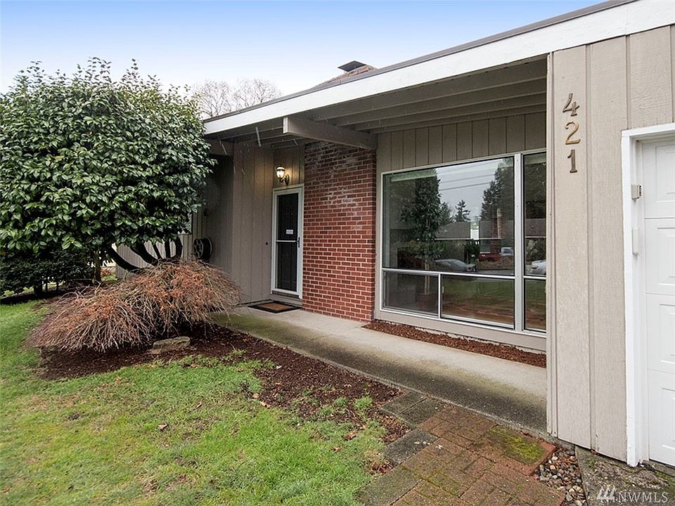 1st image of 421 160th Ave SE