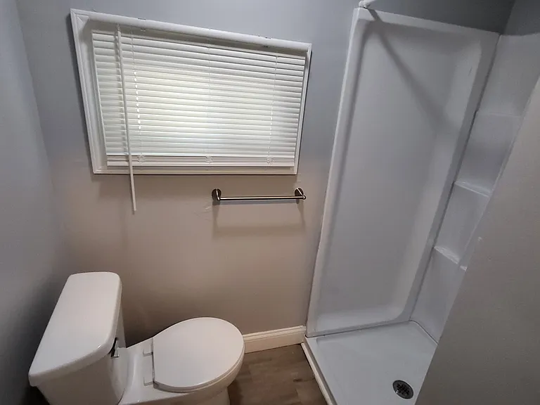 1038 N Tuxedo St #A — Photo 14
