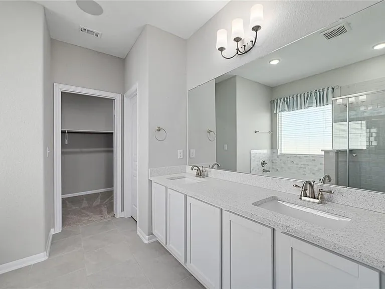 16905 Casanova Ave — Photo 21