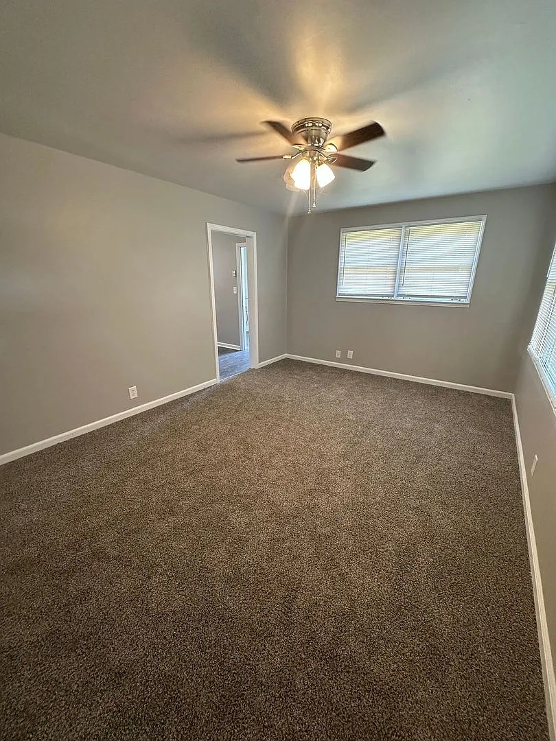 Beautifully Remodeled 3 Bed 1 Bath home in St. B area! — Photo 3