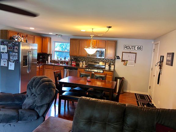 4th image of 110 Amarillo Dr