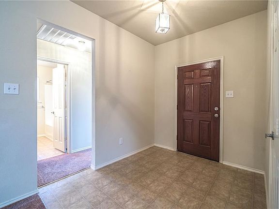 3rd image of 326 Highland Valley Ct