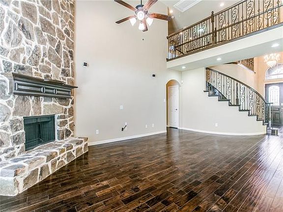3rd image of 221 Cavanal Hill Dr