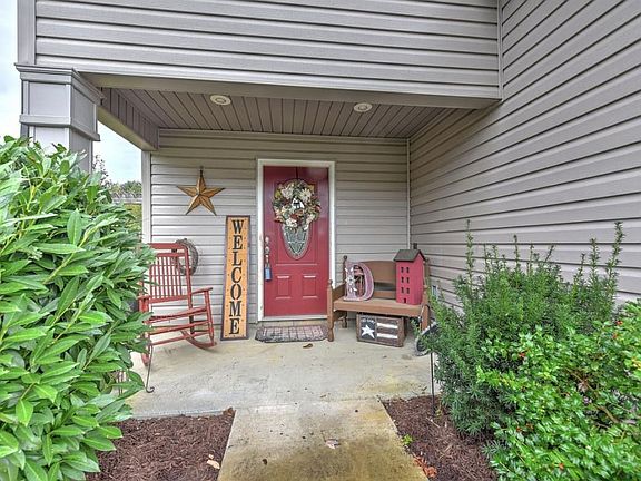 5th image of 2088 Ida Sue Dr
