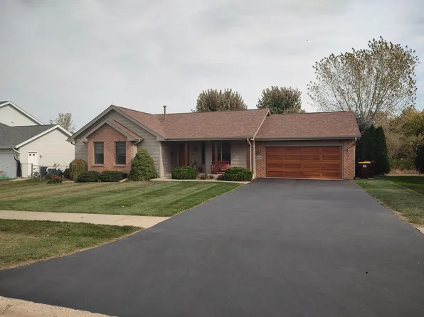 9189 Longfellow Ln, Machesney Park, IL 61115