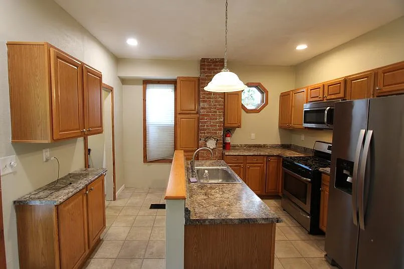 3133 Churchview Ave — Photo 2