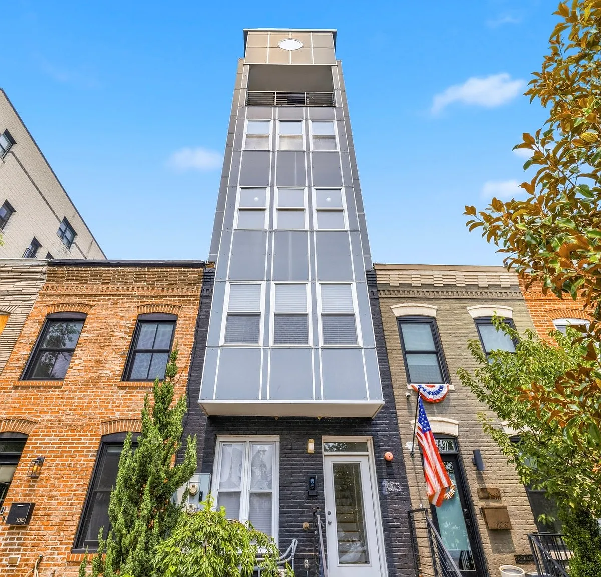 2 bed, 1174 sqft, $3,800 — Photo 1