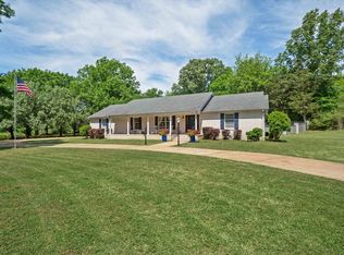 513 Oak St, Somerville, TN 38068