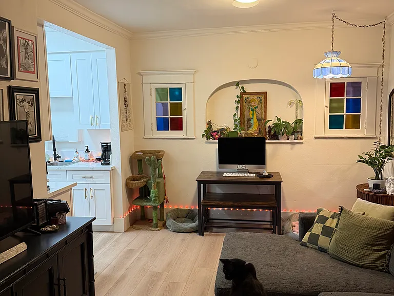 120 W Elk Ave #116D — Photo 7