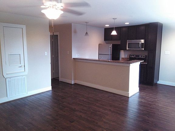 3rd image of 2704 Avenue H APT 204