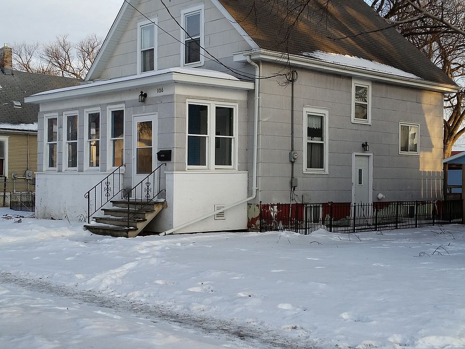 steet view, front