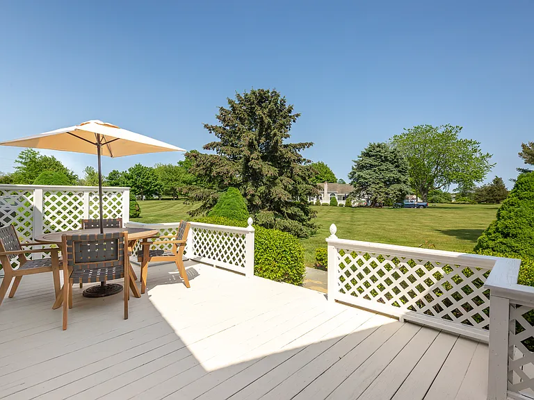125 Saint Andrews Cir — Photo 17