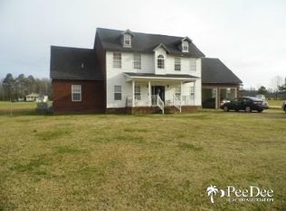 454 E Countryside Rd, Dillon, SC 29536