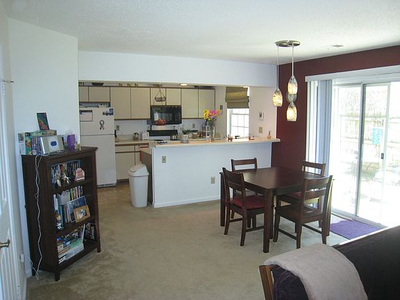 Dining Area/Kitchen