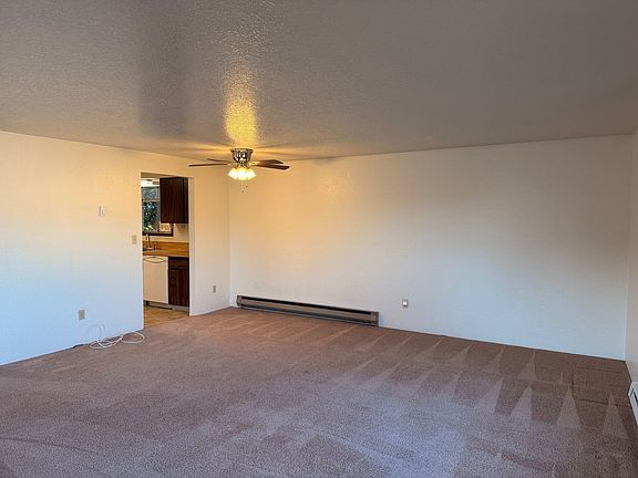 3rd image of 131 & 145 SW Ash St #131