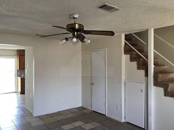 3rd image of 3401 Victoria Cir APT D