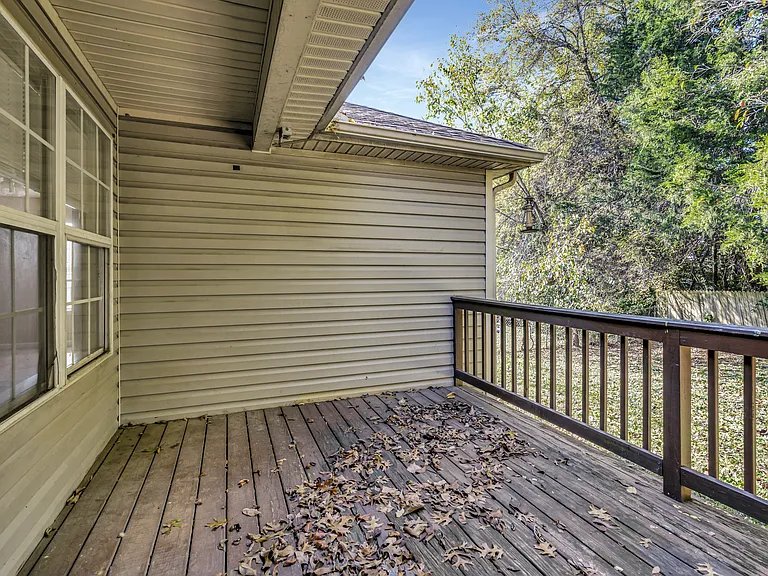 1113 Odom Ct — Photo 6