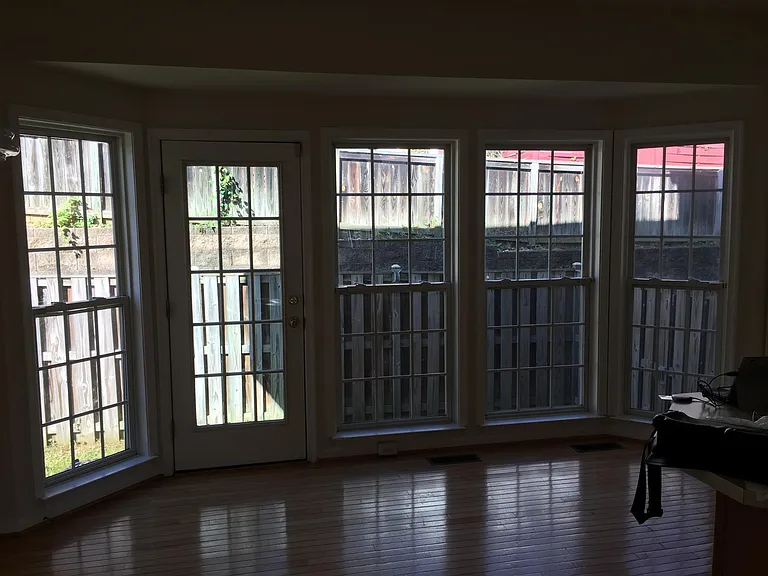 1244 Corbett Pl — Photo 4