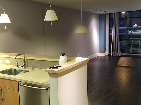 4th image of 818 Van Ness Ave #209