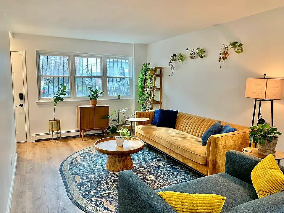 345 Melrose St #1