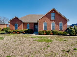 450 Bailey Ln, Pleasant View, TN 37146