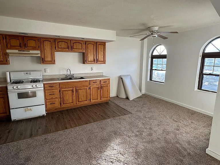 1316 Duss Ave #4 — Photo 11
