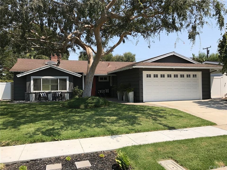 2nd image of 3260 Idaho Ln