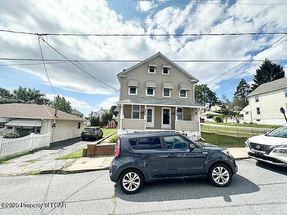2nd image of 534 Cedar St