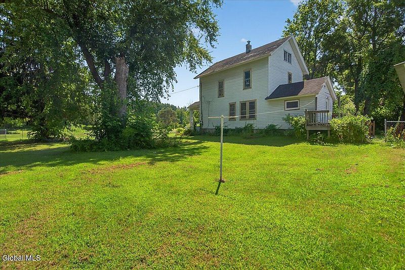 4th image of 1489 River Road