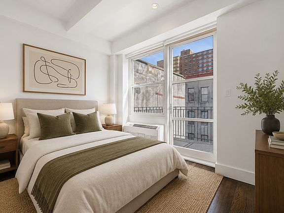 3rd image of 114 Ridge St APT 3B
