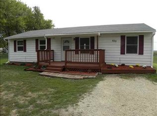 635 W Main St, Carbondale, KS 66414