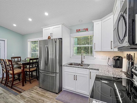 5th image of 223 Atkins Rd