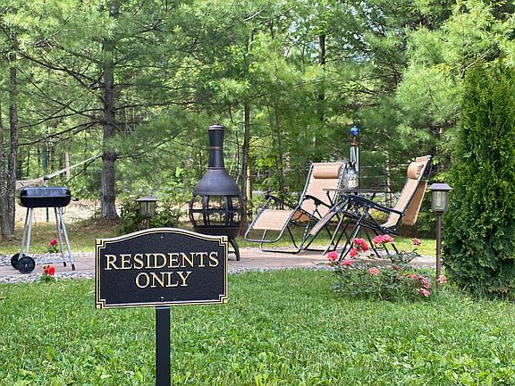 Designated parking in front of your private garden.