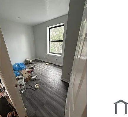 2408 Cambreleng Ave #11 — Photo 4