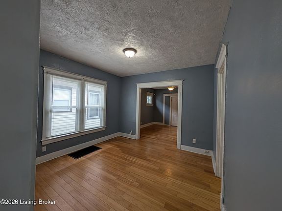 4th image of 3322 W Kentucky St