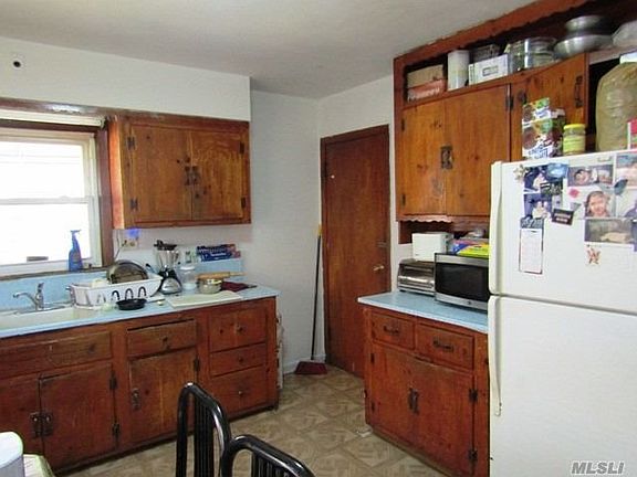 5th image of 8257 241st St