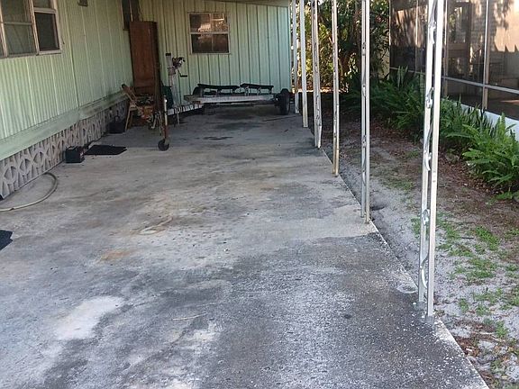 2nd image of 620 Jenny Wren Rd #620