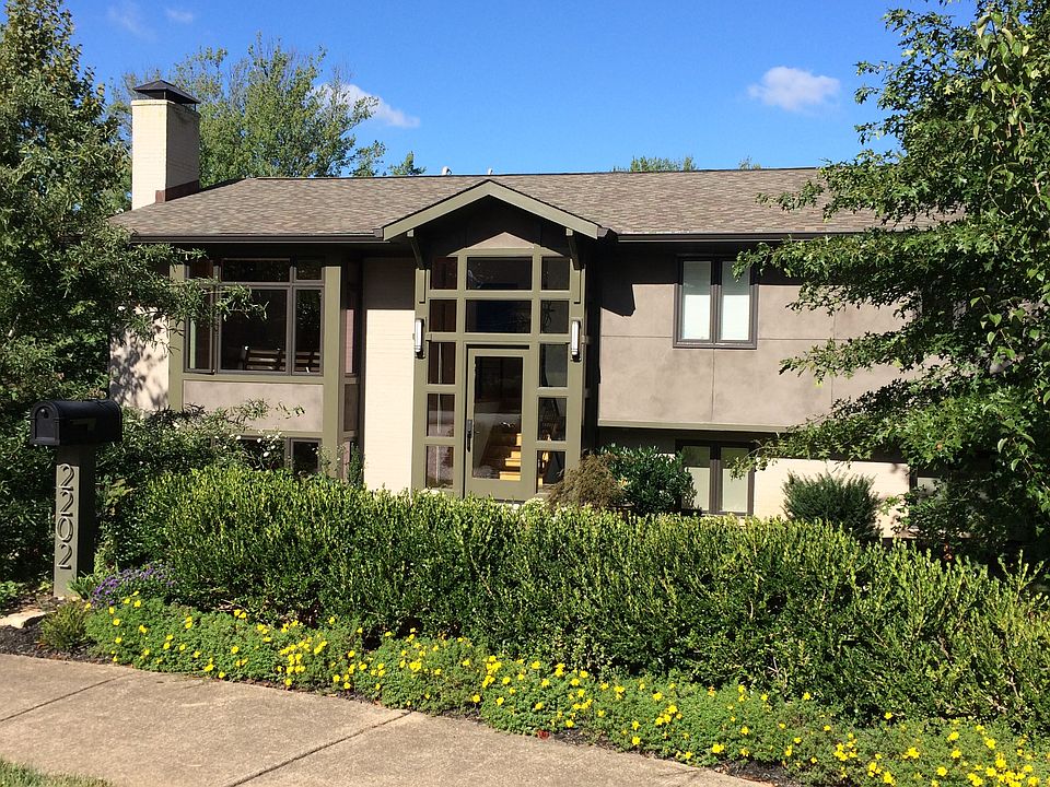 1st image of 2202 Leeland Dr