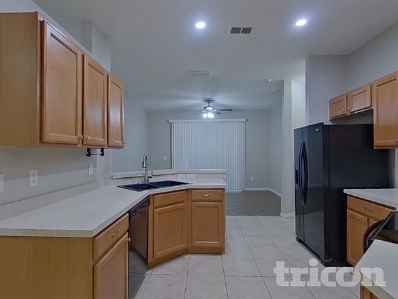5th image of 502 Azalea Bloom Dr