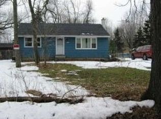 2911 Hopkins Rd, Amherst, NY 14228