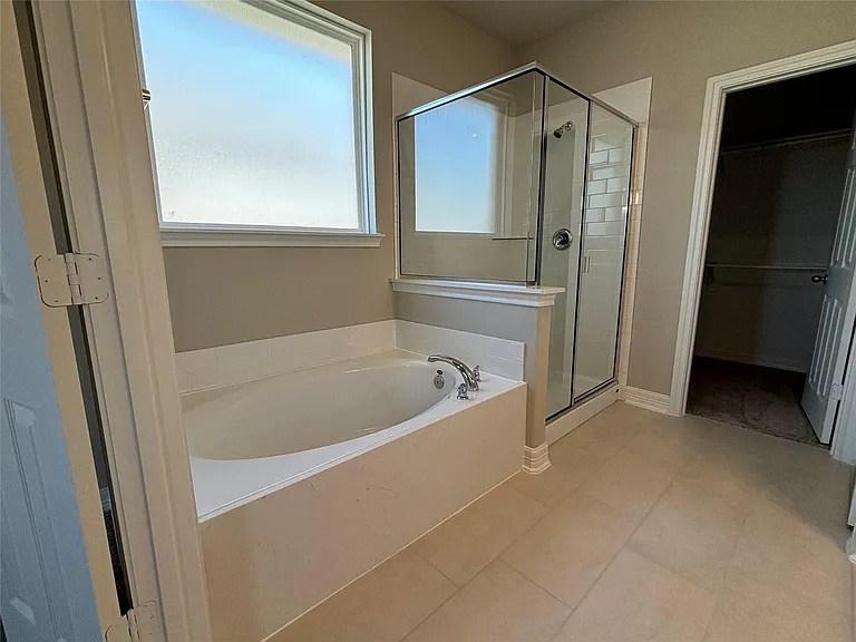 2913 Cliff Ridge Ln — Photo 17