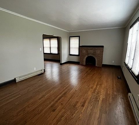 4th image of 4236 Chester Dr